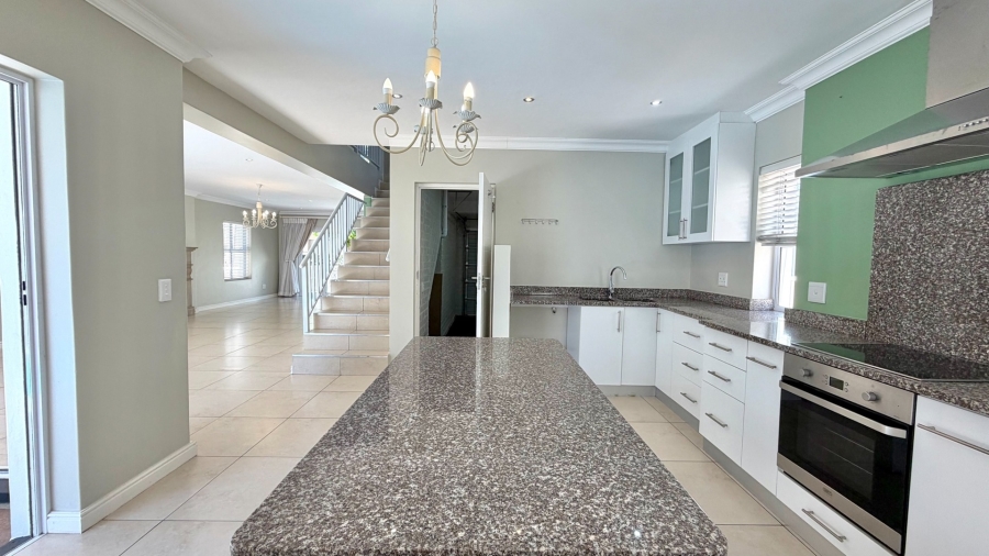 3 Bedroom Property for Sale in Kylemore Western Cape